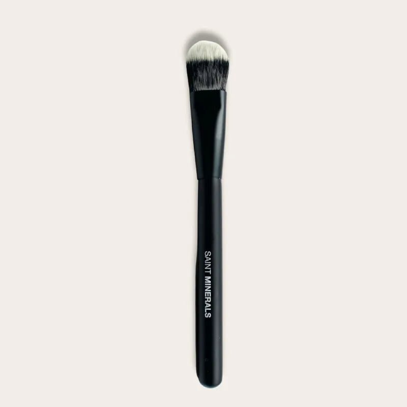 Saint Minerals Foundation Brush - SAINT MINERALS® - Professional Tools - The Skin Boutique