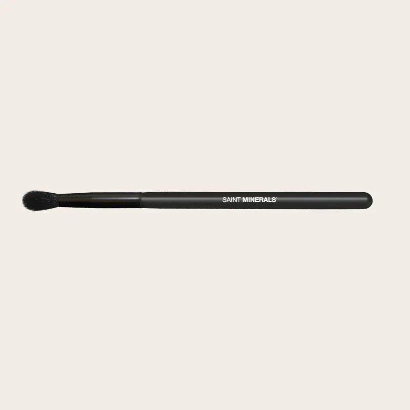 Saint Minerals Blending Crease Brush - SAINT MINERALS® - Professional Tools - The Skin Boutique